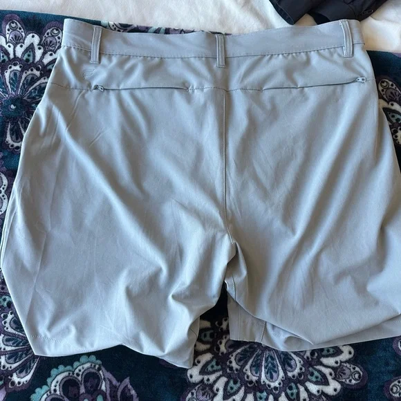 Stylish Fabletics Golf Shorts Trio in Neutral Tones - Picture 5 of 8